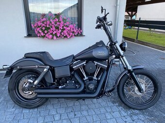 Harley-Davidson Dyna Street Bob - 4
