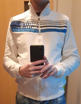 Biała bluza na zamek - 4