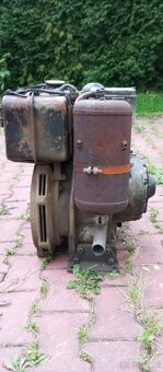 Silnik HATZ E780 uszkodzony - 4