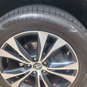 RAV 4 Premium Executive - 4