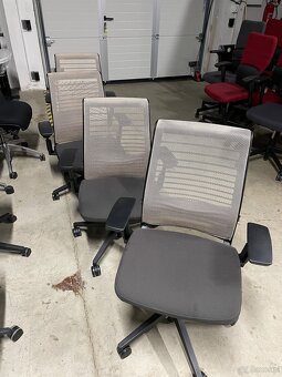 Fotel biurowy Steelcase Think - 4