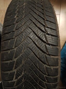 Sprzedam opony R16 - 4