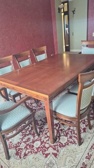 Stół z krzesłami - 4