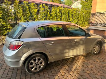 Opel Astra H - 4