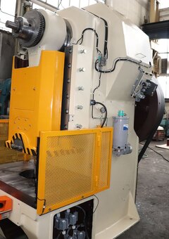 Prasa mimośrodowa LE 250 C po kapitalnym remoncie - 4