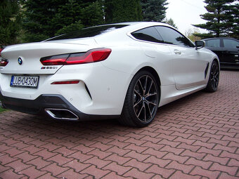 BMW 850i - 4