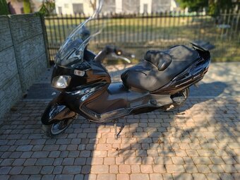 Suzuki Burgman 650 - 4