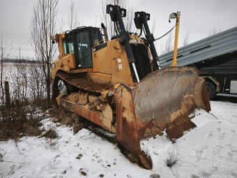 CAT D8T - 4