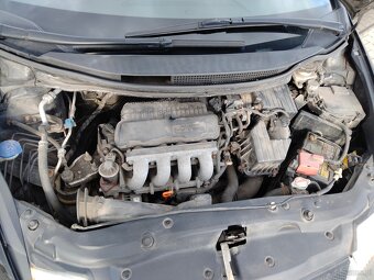 Hondą Civic UFO Type S - 4