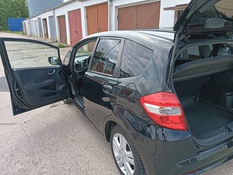 Sprzedam Hondę Jazz z 2015 r - 4