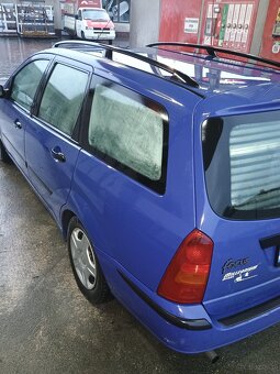 Ford Focus mk1 combi z gazem - 4