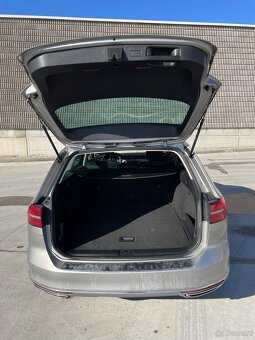 Volkswagen Passat Variant 2.0 BiTDI Highline 4MOTION - 4