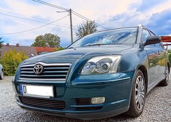 toyota avensis kombi - 4