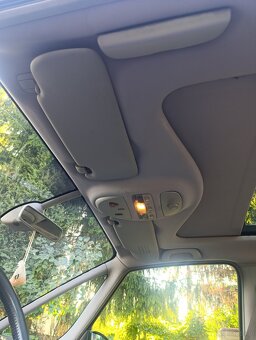 Sprzedam 7osobowe auto - 4