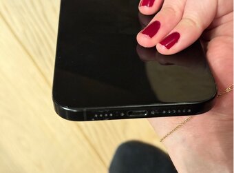 Sprzedam iPhone 16 Pro Max 512GB - czarny - 4