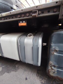 Renault 370 DXI bak - 4