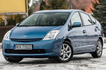 Toyota PRIUS - 4