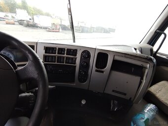 Renault Premium 410 kabina - 4