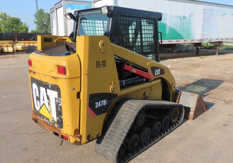Caterpillar 247B3 - 4