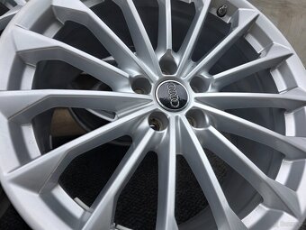 FELGE -ALUMINIOWE 5X112 R19 AUDI 9,0J ET34 - 4