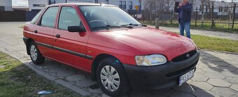 sprzedam Forda Escorta - 4