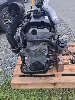Silnik 2,5 tdi 96kw TYP BNZ Transporter T5 - 4