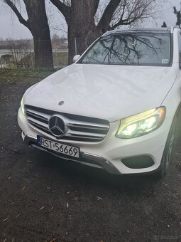 Mercedes glc300 - 4