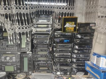 sprzeda radia pioneer sony alpine blaupunkt clarion alpine j - 4