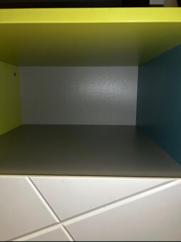 biurko z dwiema półkami oraz z fotelem obrotowym  – komplet - 4