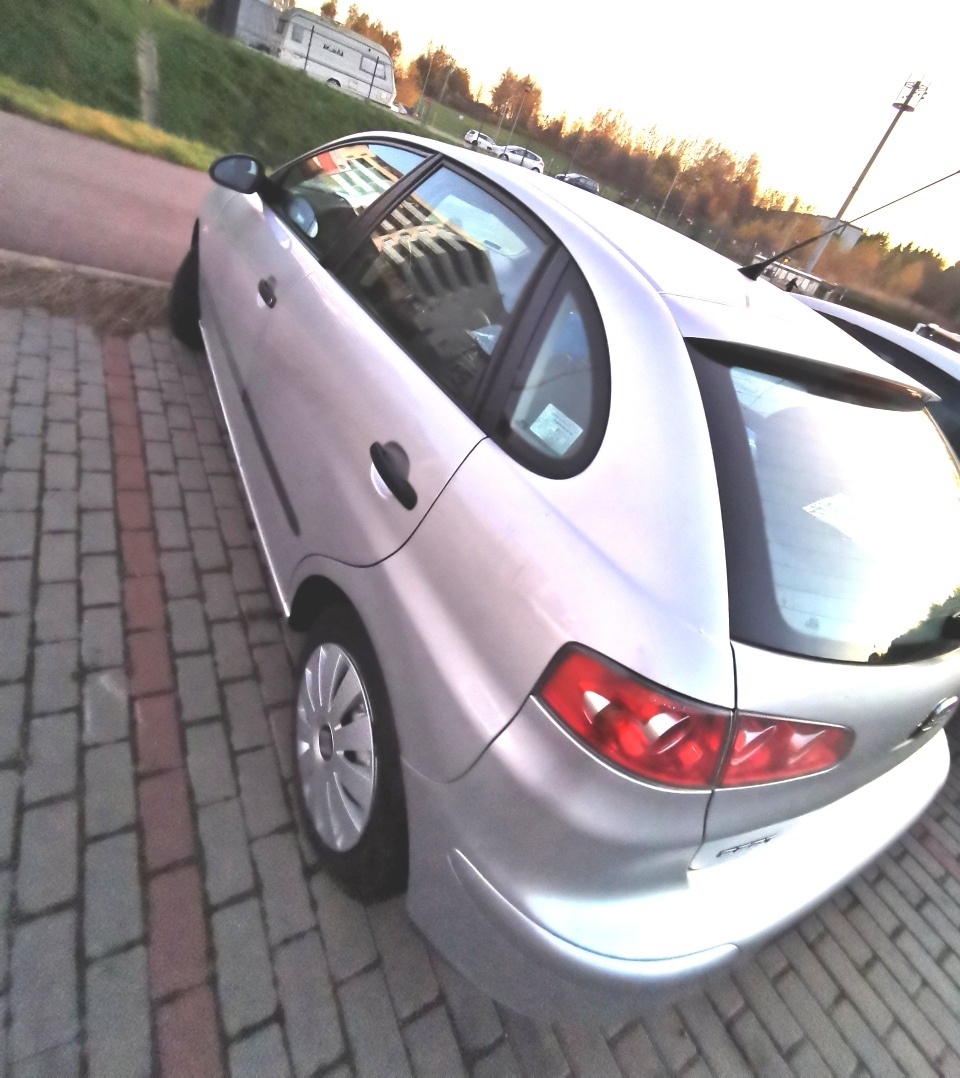 Sprzedam tanio Seata Ibizę - 5