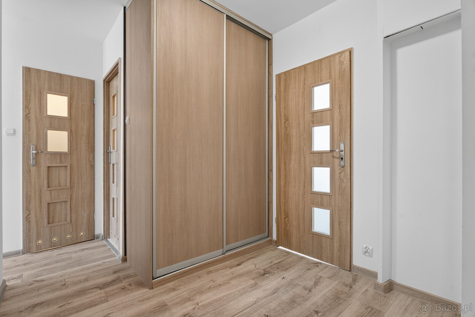 Obniżka ceny 4 pokoje, balkon + piwnica w centrum Gryfina. - 5