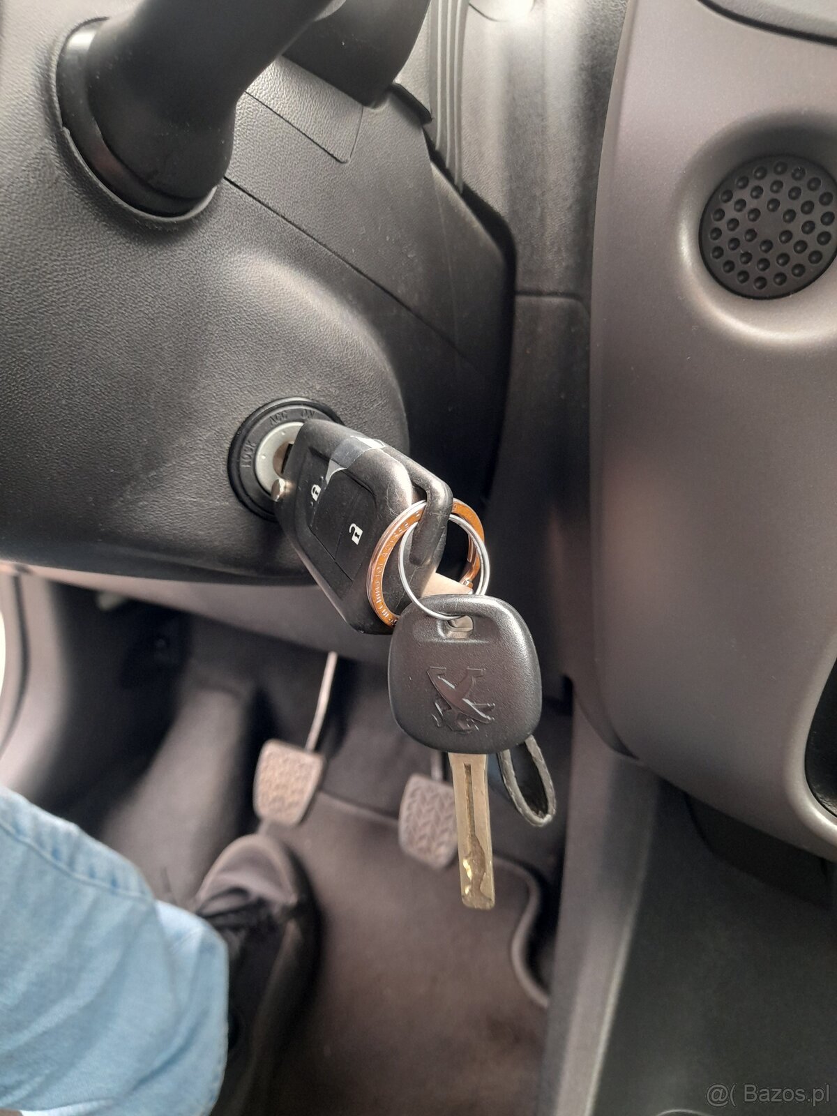 Peugeot 108 1,0 benzyna - 5