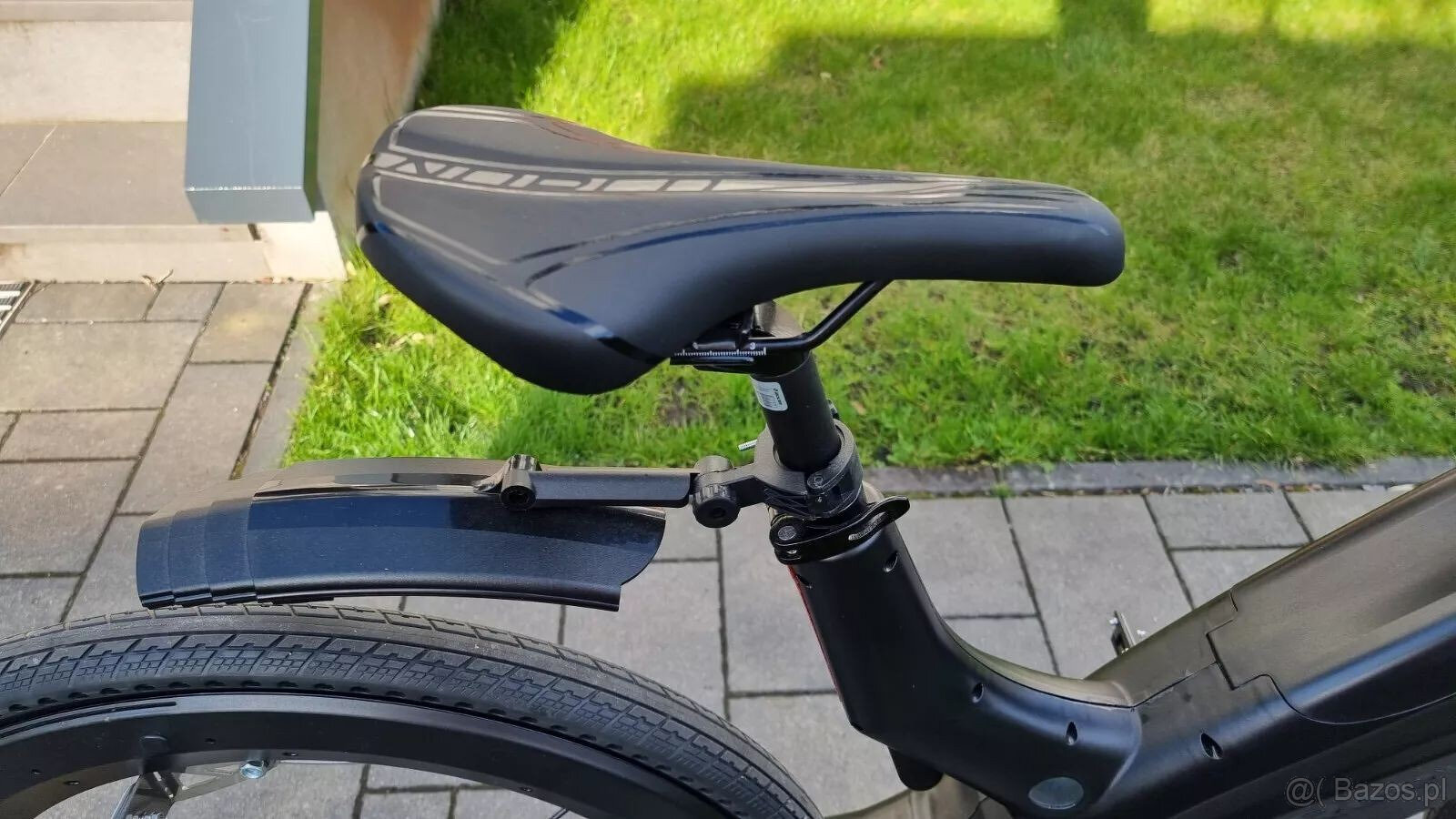 1 rower Reevo – rower elektryczny – rozmiar SM (5'2" – 5' - 5