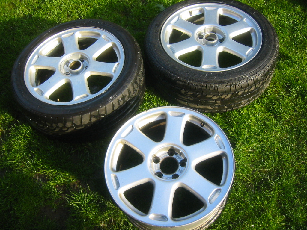 felgi aluminiowe AUDI S8 D2 4D0601025E, 4D0601025N - 5