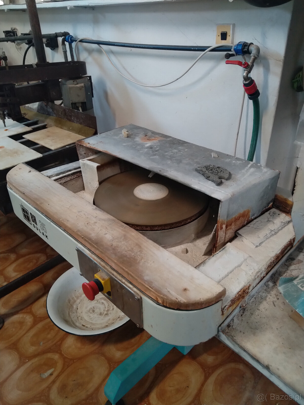 ponukam na predaj zostatok skla a zrkadiel a naradia - 5