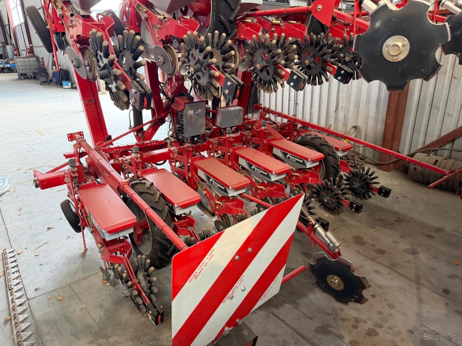 Siewnik do Buraków Kverneland Monopill 6 m,2 rzędowy.Stan id - 5