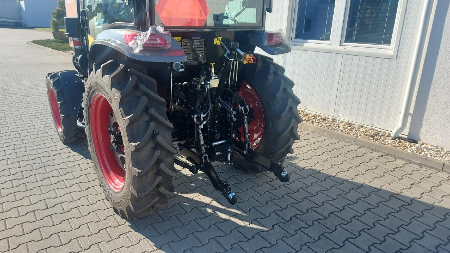 Ciągnik JINING AW504 z tablicą rejestracyjną stanu - 5