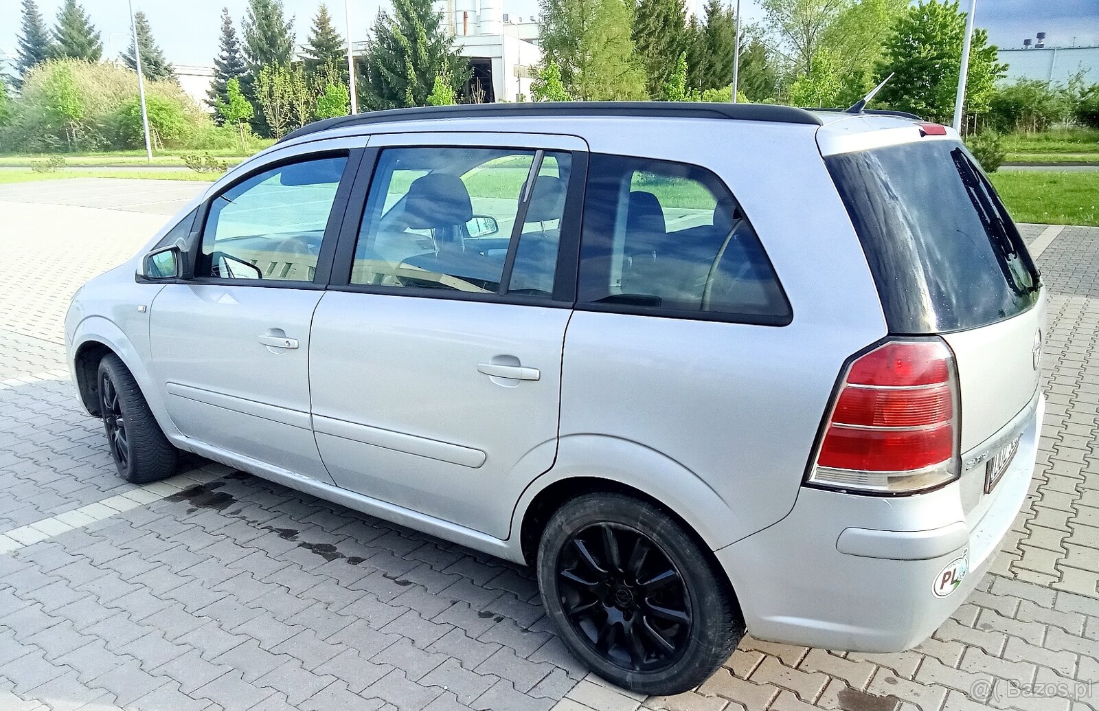 Opel Zafira 1.6 benz rok 2005 - 5