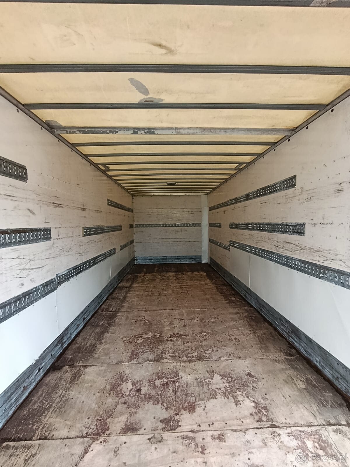 Zabudowa samochodowa / kontener Magazynowy / Magazyn / K200 - 5