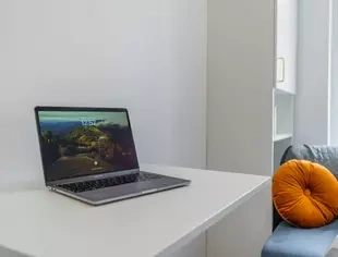 Nowoczesna kawalerka obok uczelni + internet w cenie. - 5