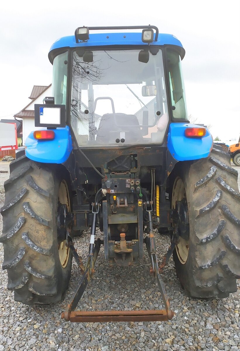 Traktor New Holland TD80D - 5