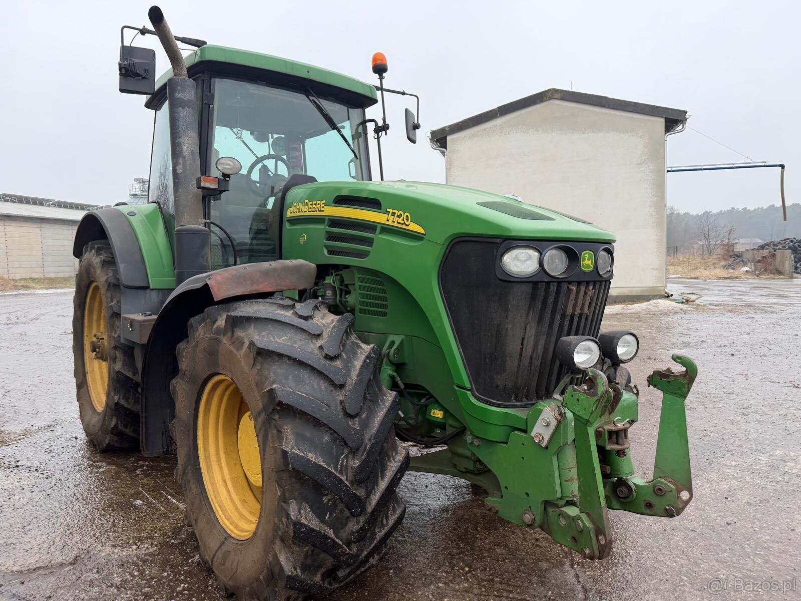 Ciągnik rolniczy John Deere 7720 PowerQuad przedni Tuz WOM S - 5