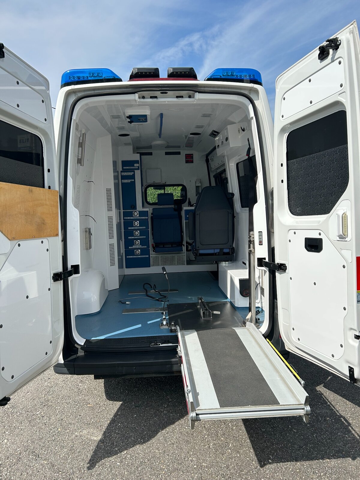 VW Crafter - 2.0 TDI Ambulans / Karetka - DSG - 5