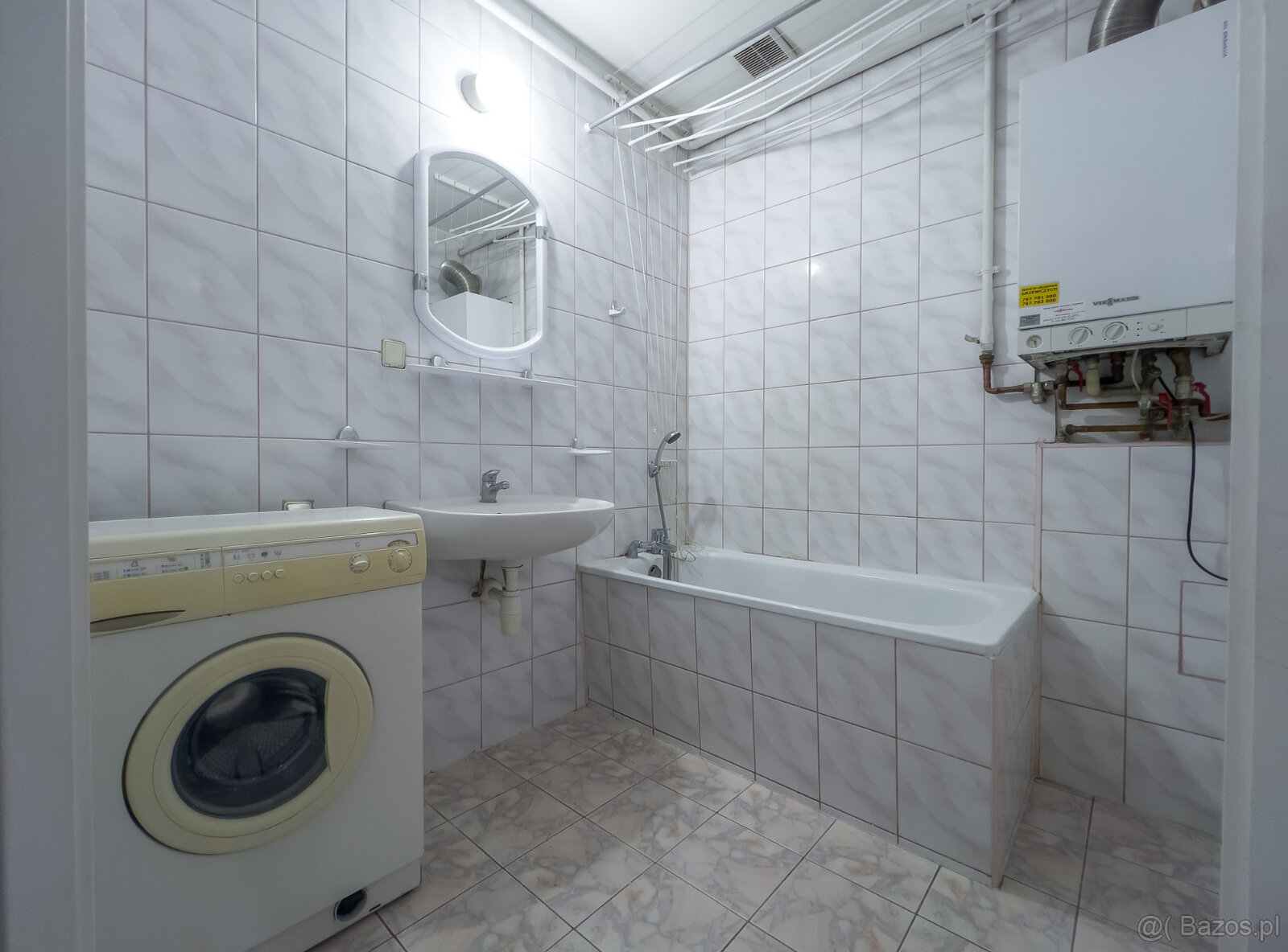 Sprzedam mieszkanie 2 pokoje 42,3m2 , piwnica 5m2 - 5