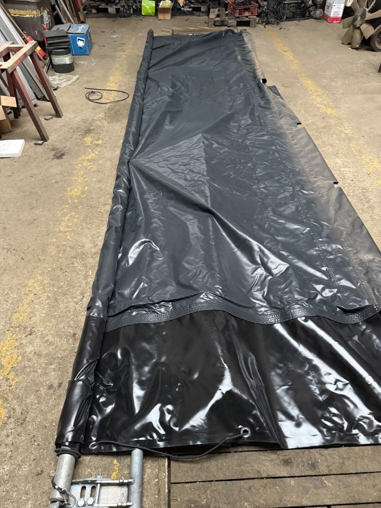 Kompletna plandeka zwijana na skrzynię ładunkową - 5