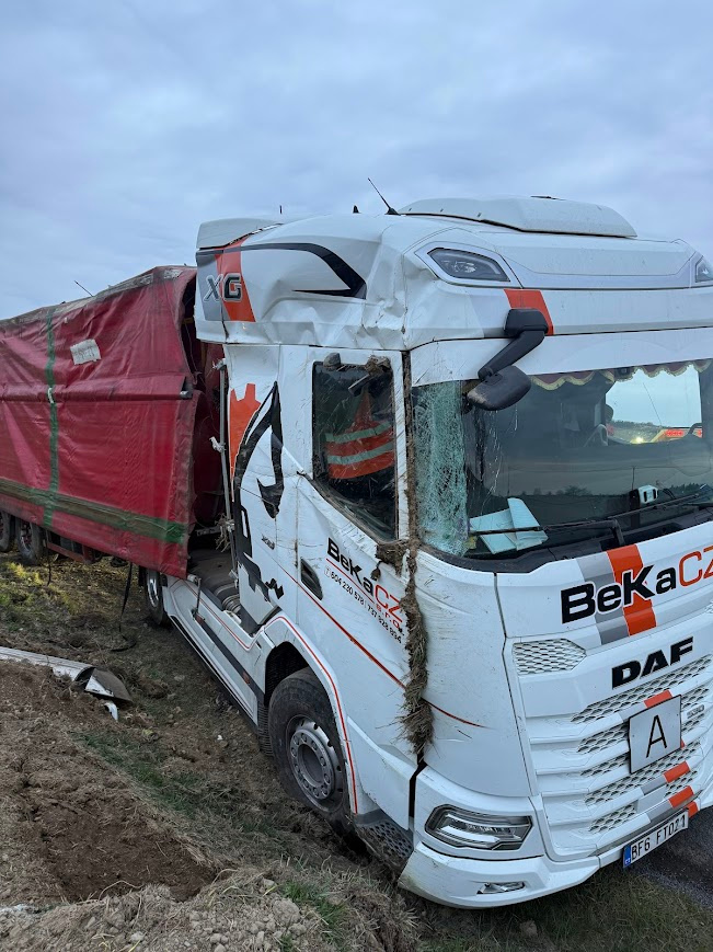 DAF XG 530 FT po wypadku - 5
