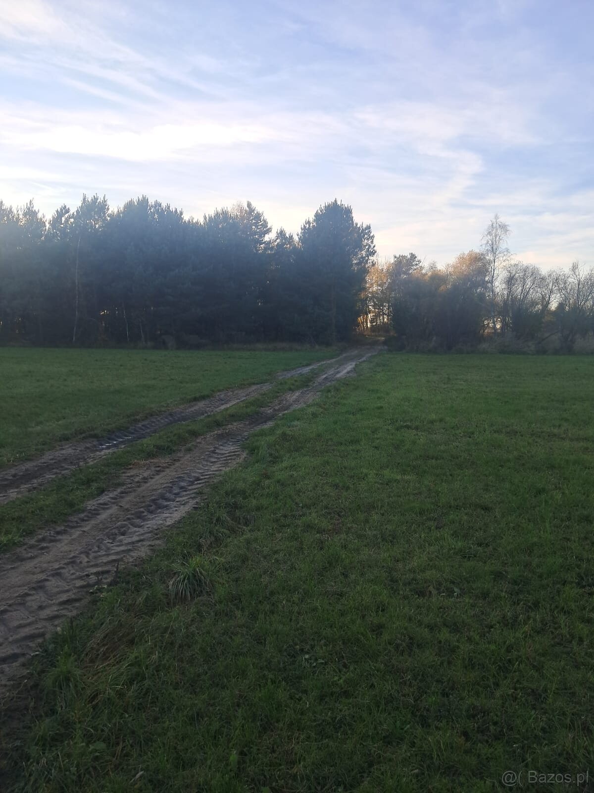 Działka budowlana z warunkami o pow. 1400m2, Dzierzbin – gm. - 5