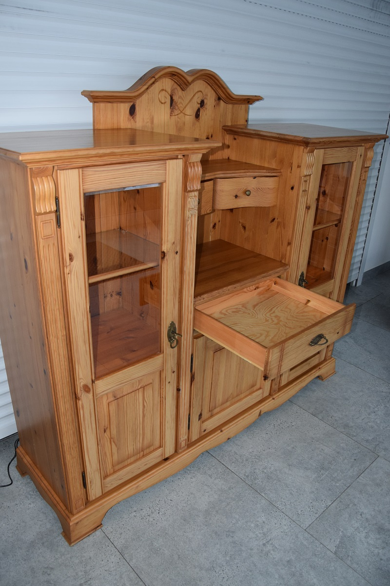 kredens z drewna sosnowego - jak nowy - 5