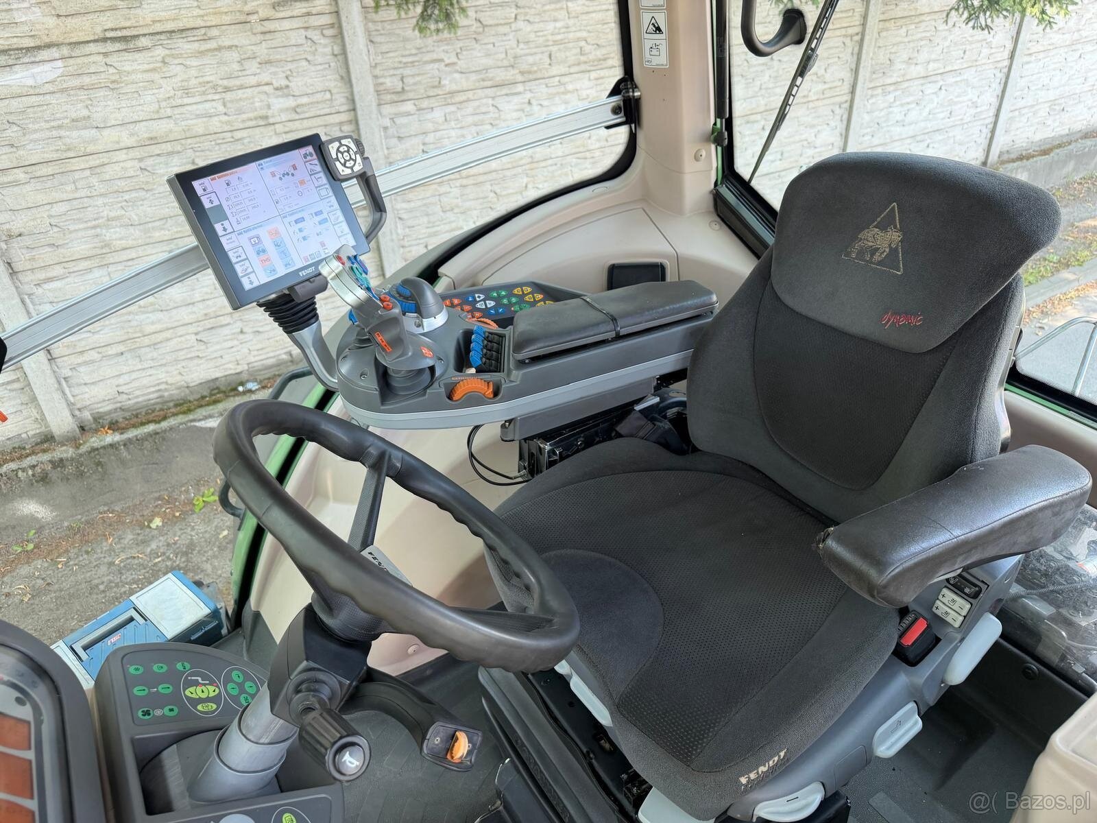 Ciągnik Rolniczy Fendt 933 ProfiPlus rok prod.2014 przedni W - 5