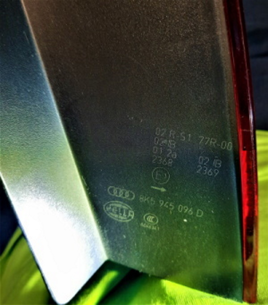 Oryginalna lampa - prawy tył Audi A4 B8 (Sedan) - 5